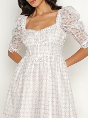 For love & lemons White w/soft pink&Blue Eyelet babydoll mini dress size XS NWTS